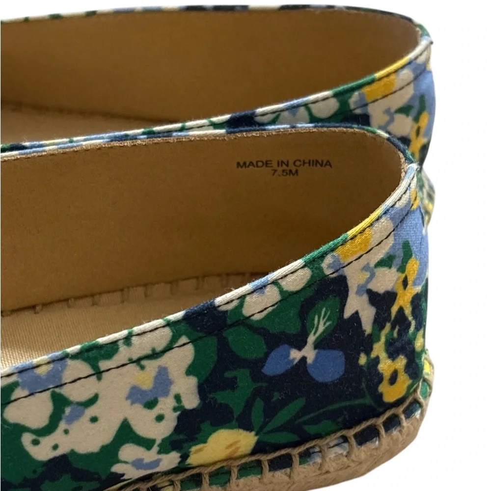 Talbots Izzy Knot Detail Flat Espadrilles in Butterfly Garden Sateen Sz. 7.5